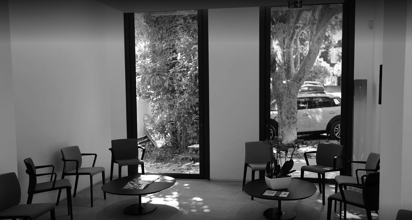 Salle d'attente du cabinet de chirurgie esthétique du Dr Germain à Marseille